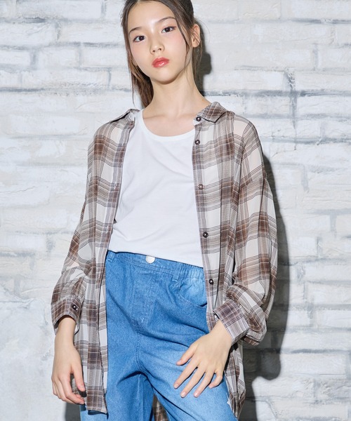 BISKEE(ビスキー)の「シアーチェックシャツ&タンクトップセット シャツ ブラウス チェック柄 インナー2点セット(シャツ/ブラウス・キッズ・ブラック/オフホワイト/ブラウン・150cm/160cm/140cm)」の22枚目の写真