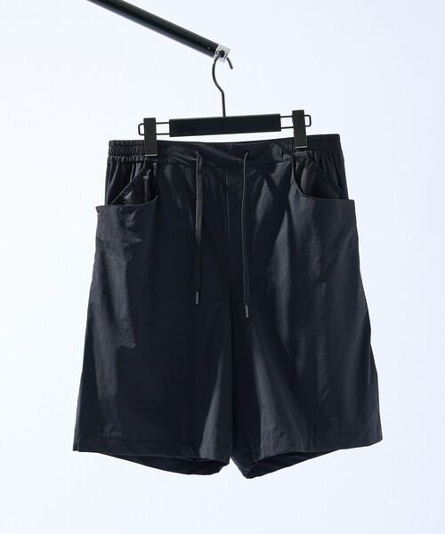 ABAHOUSE(アバハウス)の「【セットアップ対応】CORDURA ユーティリティ ショートパンツ / 軽量 ストレッチ(その他パンツ・メンズ・ブラック/チャコールグレー・48/46)」の2枚目の写真