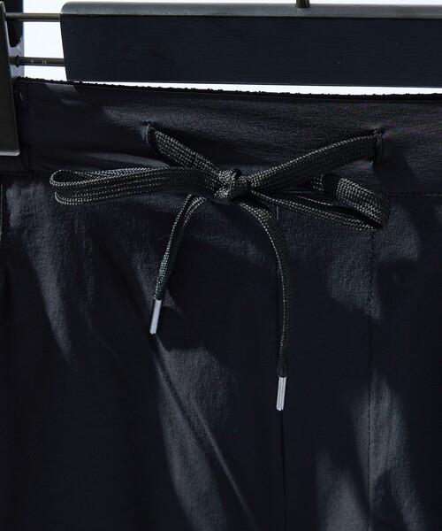 ABAHOUSE(アバハウス)の「【セットアップ対応】CORDURA ユーティリティ ショートパンツ / 軽量 ストレッチ(その他パンツ・メンズ・ブラック/チャコールグレー・48/46)」の8枚目の写真