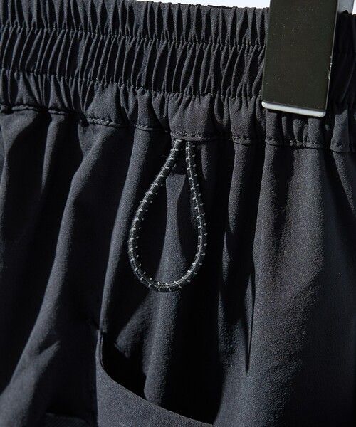 ABAHOUSE(アバハウス)の「【セットアップ対応】CORDURA ユーティリティ ショートパンツ / 軽量 ストレッチ(その他パンツ・メンズ・ブラック/チャコールグレー・48/46)」の12枚目の写真