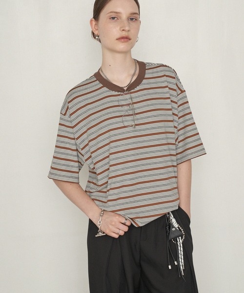 uchi.(ウチ)の「ビッグシルエットボーダー半袖Tシャツ(Tシャツ/カットソー・レディース・ブラウン/ワインレッド・FREE)」の9枚目の写真