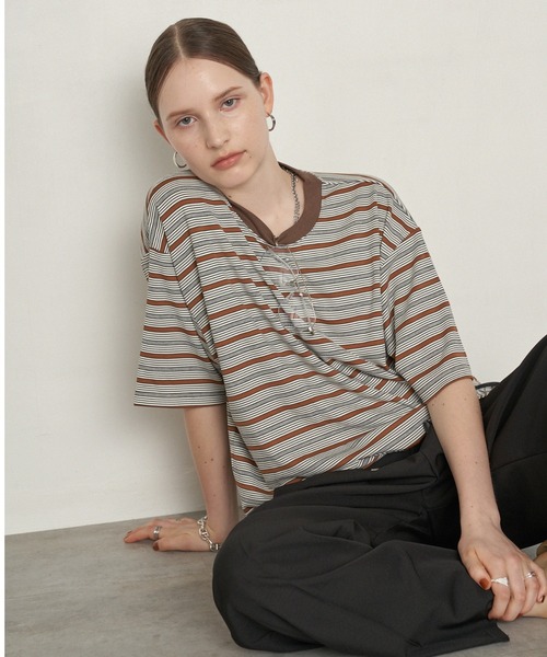 uchi.(ウチ)の「ビッグシルエットボーダー半袖Tシャツ(Tシャツ/カットソー・レディース・ブラウン/ワインレッド・FREE)」の14枚目の写真