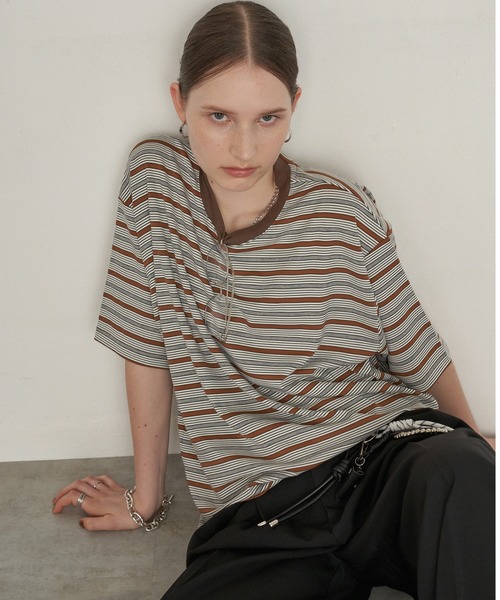 uchi.(ウチ)の「ビッグシルエットボーダー半袖Tシャツ(Tシャツ/カットソー・レディース・ブラウン/ワインレッド・FREE)」の16枚目の写真