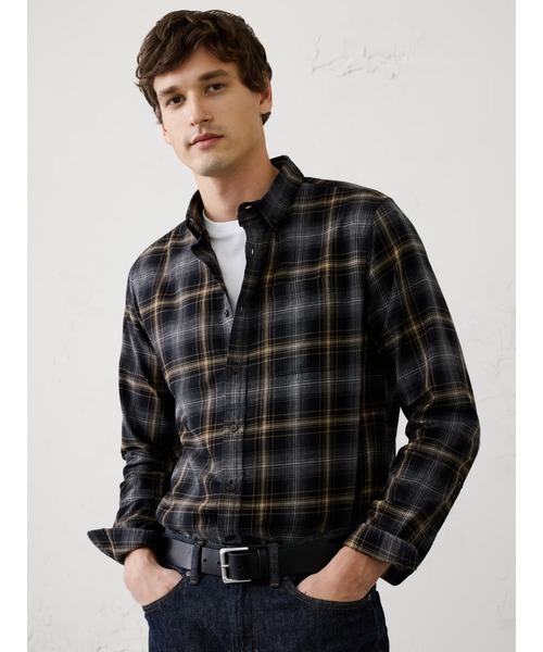 BANANA REPUBLIC FACTORY STORE（バナナリパブリック ファクトリーストア）の「BANANA REPUBLIC FACTORY STORE　　ライトウェイトフランネルシャツ（シャツ/ブラウス・メンズ・ブルー/ブラック系その他/ナチュラル/チャコールグレー/ブラウン系その他/インディゴブルー/チェック/ブラウン・S/M/L/XL）」の2枚目の写真