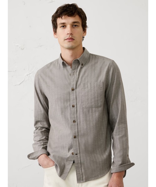 BANANA REPUBLIC FACTORY STORE（バナナリパブリック ファクトリーストア）の「BANANA REPUBLIC FACTORY STORE　　ライトウェイトフランネルシャツ（シャツ/ブラウス・メンズ・ブルー/ブラック系その他/ナチュラル/チャコールグレー/ブラウン系その他/インディゴブルー/チェック/ブラウン・S/M/L/XL）」の4枚目の写真