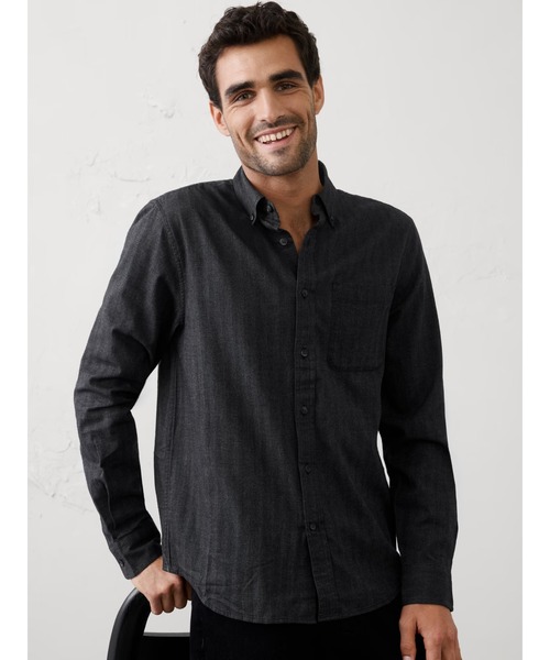 BANANA REPUBLIC FACTORY STORE（バナナリパブリック ファクトリーストア）の「BANANA REPUBLIC FACTORY STORE　　ライトウェイトフランネルシャツ（シャツ/ブラウス・メンズ・ブルー/ブラック系その他/ナチュラル/チャコールグレー/ブラウン系その他/インディゴブルー/チェック/ブラウン・S/M/L/XL）」の3枚目の写真
