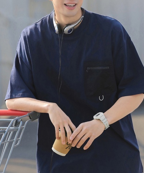 KELVIN(ケルヴァン)の「Tech Pocket Tee テックポケットTシャツ(Tシャツ/カットソー・メンズ・グレー/ネイビー・MEDIUM/LARGE)」の9枚目の写真