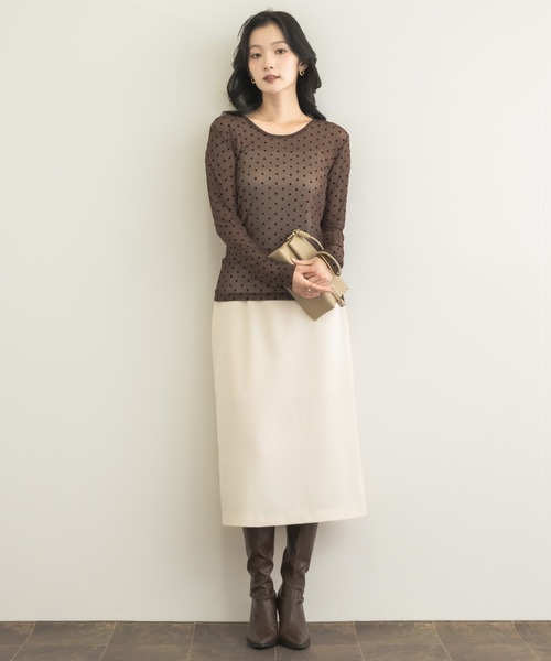 NEUNA（ヌナ）の「【透け感に宿す、大人のドット】フロッキードットシアートップス（Tシャツ/カットソー・レディース・ブラック/ブラウン/アイボリー・FREE）」の14枚目の写真