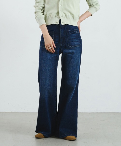 ROSE BUD(ローズバッド)の「CREOLME/FLARE DENIM PANTS(デニムパンツ・レディース・インディゴブルー/ライトインディゴブルー・S/M)」の1枚目の写真