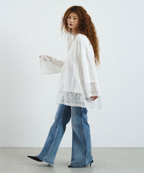 ROSE BUD(ローズバッド)の「CREOLME/FLARE DENIM PANTS(デニムパンツ・レディース・インディゴブルー/ライトインディゴブルー・S/M)」の17枚目の写真