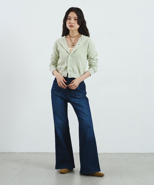 ROSE BUD(ローズバッド)の「CREOLME/FLARE DENIM PANTS(デニムパンツ・レディース・インディゴブルー/ライトインディゴブルー・S/M)」の5枚目の写真