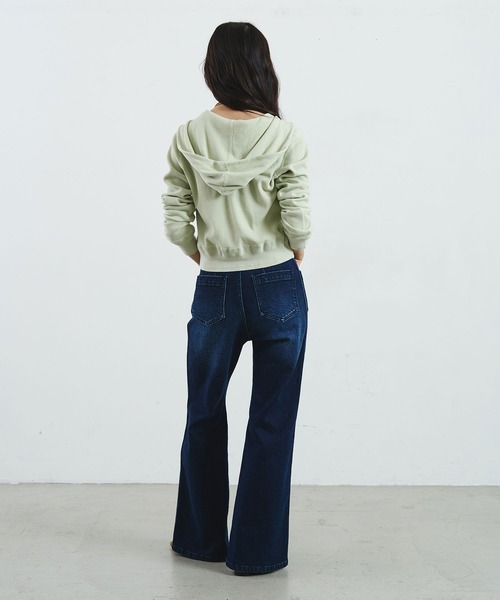 ROSE BUD(ローズバッド)の「CREOLME/FLARE DENIM PANTS(デニムパンツ・レディース・インディゴブルー/ライトインディゴブルー・S/M)」の7枚目の写真