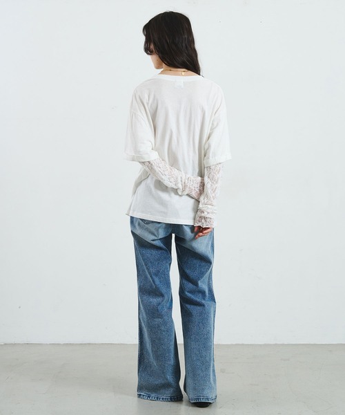 ROSE BUD(ローズバッド)の「CREOLME/FLARE DENIM PANTS(デニムパンツ・レディース・インディゴブルー/ライトインディゴブルー・S/M)」の15枚目の写真