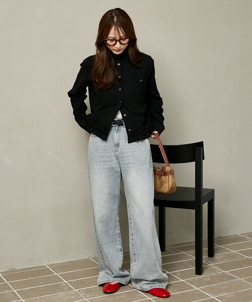 MARY QUANT（マリークワント）の「MARY QUANT × PUBLUX/マリークワント 別注 ワンポイント 裾 フリル シャツ　限定展開（シャツ/ブラウス・レディース・ブラック/オフホワイト/ネイビー・ﾌﾘ-）」の17枚目の写真
