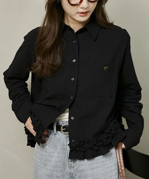 MARY QUANT（マリークワント）の「MARY QUANT × PUBLUX/マリークワント 別注 ワンポイント 裾 フリル シャツ　限定展開（シャツ/ブラウス・レディース・ブラック/オフホワイト/ネイビー・ﾌﾘ-）」の20枚目の写真
