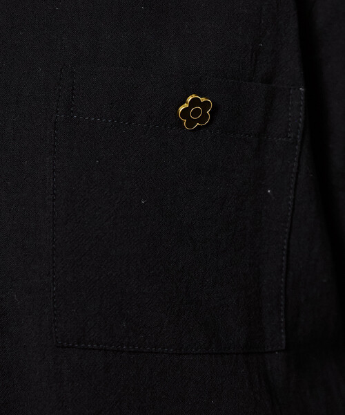 MARY QUANT（マリークワント）の「MARY QUANT × PUBLUX/マリークワント 別注 ワンポイント 裾 フリル シャツ　限定展開（シャツ/ブラウス・レディース・ブラック/オフホワイト/ネイビー・ﾌﾘ-）」の21枚目の写真