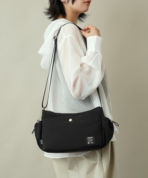 moz（モズ）の「【moz(モズ)】軽量 軽撥水 ボンディング ショルダーバッグ 4L ZZQK-02（ショルダーバッグ・レディース・オレンジ/ブルーグレー/ベージュ/ブラック・ONE SIZE）」の11枚目の写真
