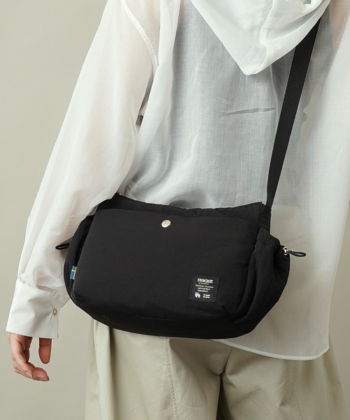 moz（モズ）の「【moz(モズ)】軽量 軽撥水 ボンディング ショルダーバッグ 4L ZZQK-02（ショルダーバッグ・レディース・オレンジ/ブルーグレー/ベージュ/ブラック・ONE SIZE）」の13枚目の写真
