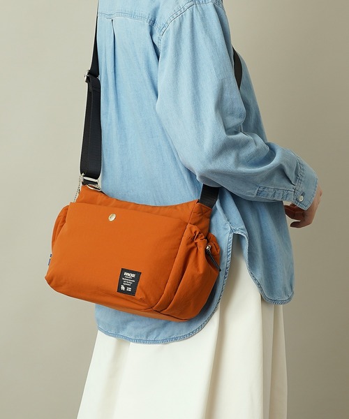 moz（モズ）の「【moz(モズ)】軽量 軽撥水 ボンディング ショルダーバッグ 4L ZZQK-02（ショルダーバッグ・レディース・オレンジ/ブルーグレー/ベージュ/ブラック・ONE SIZE）」の15枚目の写真