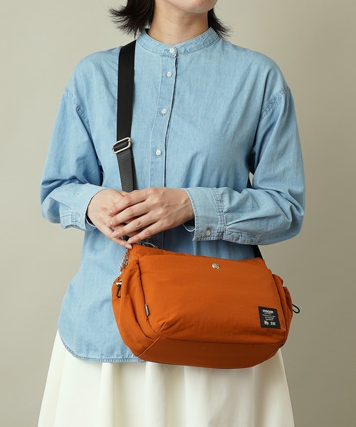 moz（モズ）の「【moz(モズ)】軽量 軽撥水 ボンディング ショルダーバッグ 4L ZZQK-02（ショルダーバッグ・レディース・オレンジ/ブルーグレー/ベージュ/ブラック・ONE SIZE）」の16枚目の写真
