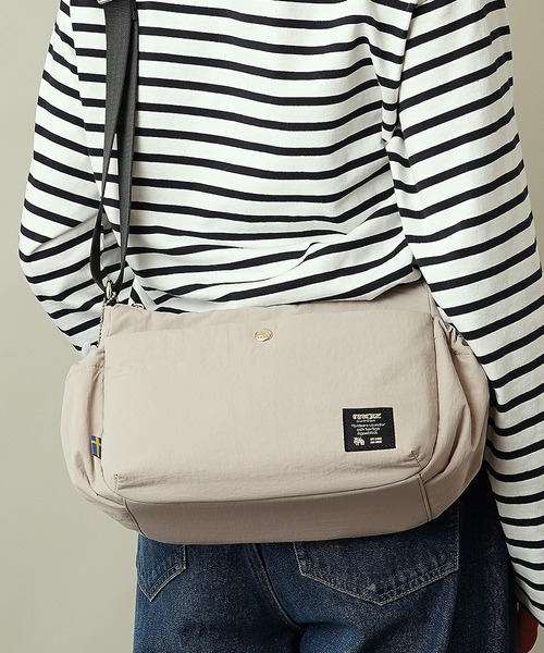 moz（モズ）の「【moz(モズ)】軽量 軽撥水 ボンディング ショルダーバッグ 4L ZZQK-02（ショルダーバッグ・レディース・オレンジ/ブルーグレー/ベージュ/ブラック・ONE SIZE）」の22枚目の写真