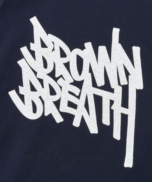 BROWNBREATH（ブラウンブレス）の「TAG APPLIQUE CREWNECK - NAVY（スウェット・レディース・その他・S/M/L/XL）」の9枚目の写真
