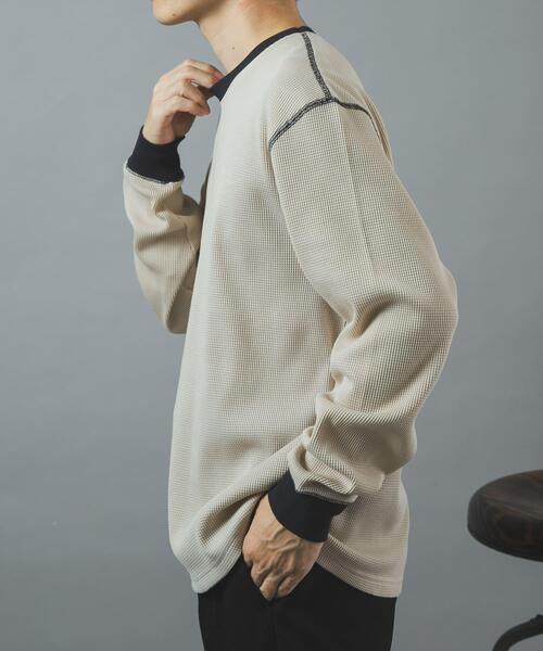 ITEMS URBANRESEARCH(アイテムズ アーバンリサーチ)の「配色ワッフル クルーネック カットソー(Tシャツ/カットソー・メンズ・チャコールグレー/モカ/ブラック/アイボリー・LARGE/MEDIUM)」の7枚目の写真