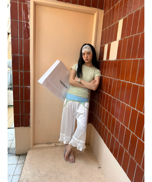 THEPORTA(ザ ポルタ)の「SATIN RIBBON FRILL PANTS, WHITE(その他パンツ・レディース・その他・FREE)」の1枚目の写真