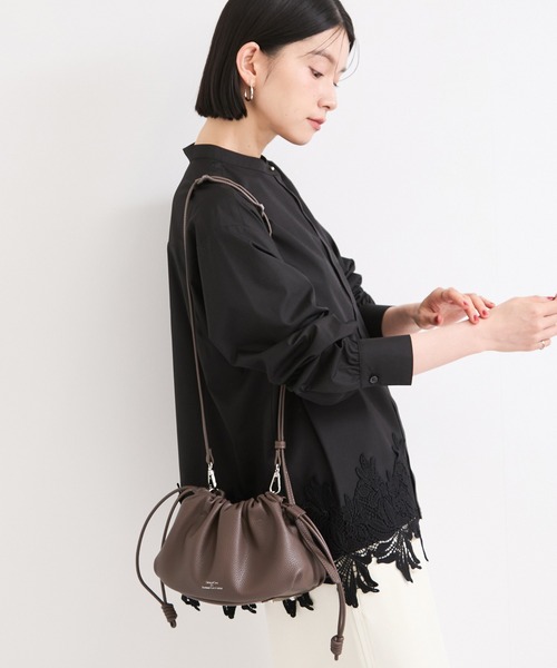 le cercle ADAM ET ROPE'(ルセルクルアダムエロペ)の「【George Cinq(ジョルジュサンク)】DRAWSTRING BAG(S)(ショルダーバッグ・レディース・ブラック/キャメル/グレー系その他・FREE)」の8枚目の写真