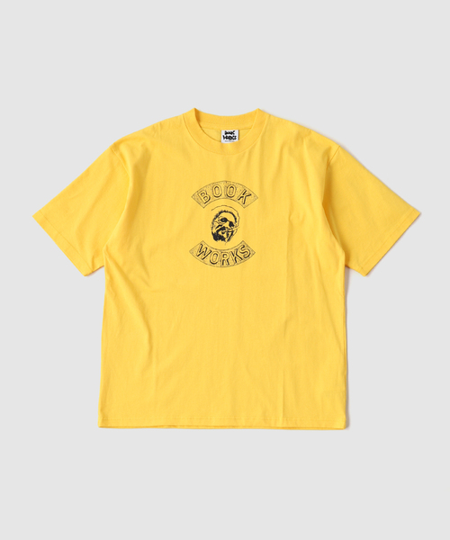 WISM(ウィズム)の「BOOK WORKS / ブックワークス ARCH T-SHIRT(Tシャツ/カットソー・メンズ・イエロー・LARGE/MEDIUM)」の3枚目の写真