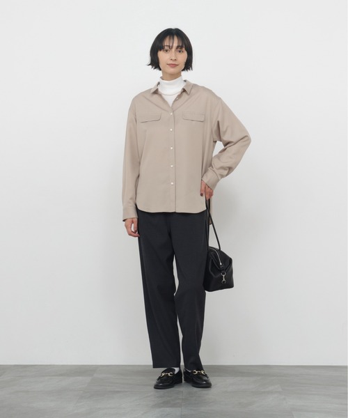 human woman(ヒューマンウーマン)の「◆フィブリルシャツ(シャツ/ブラウス・レディース・ベージュ・MEDIUM)」の4枚目の写真