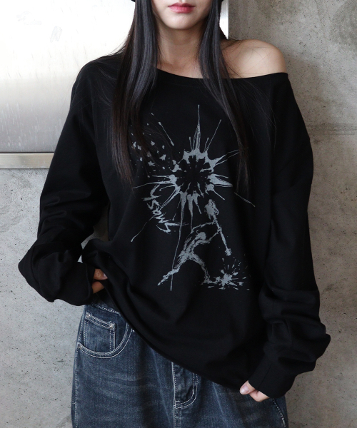 DEFYCLUBROBBERS（ディファイクラブロバース）の「SMASH ボートネック ワンショルダー ロングスリーブ（Tシャツ/カットソー・レディース・その他・FREE）」の3枚目の写真