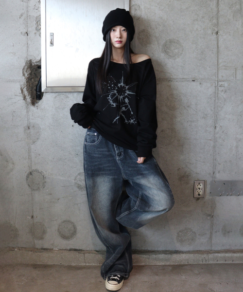 DEFYCLUBROBBERS（ディファイクラブロバース）の「SMASH ボートネック ワンショルダー ロングスリーブ（Tシャツ/カットソー・レディース・その他・FREE）」の4枚目の写真