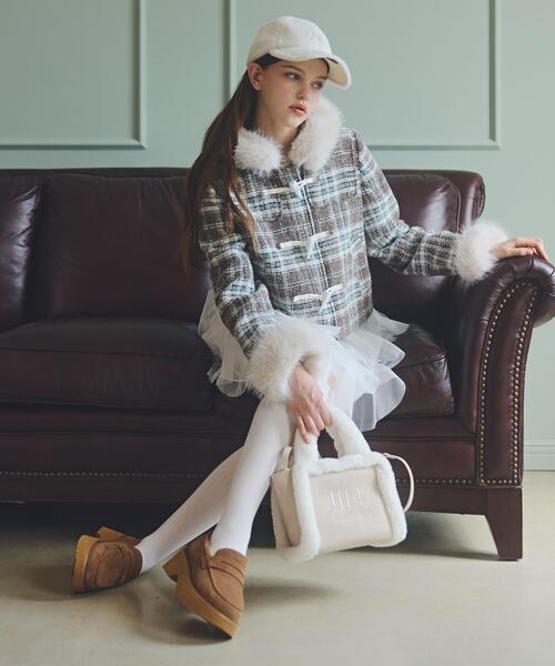 JILL by JILL STUART（ジルバイジルスチュアート）の「縦ラッフルミニスカート（スカート・レディース・ブラック/ホワイト系その他/ホワイト・FREE）」の4枚目の写真