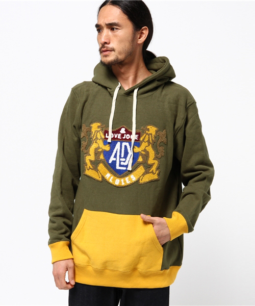 ALDIES(アールディーズ)の「Emblem Parka エンブレム 刺繍パーカー(パーカー・メンズ・オリーブ/ネイビー/グレー/ブラック・SMALL/LARGE/MEDIUM/X-LARGE)」の3枚目の写真