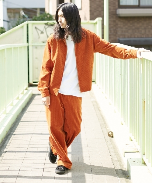 AMERICAN RAG CIE（アメリカンラグシー）の「コーデュロイ セットアップ スウィングトップブルゾン（ブルゾン・メンズ・オレンジ/ブラック/ブルーグリーン・2/1）」の6枚目の写真