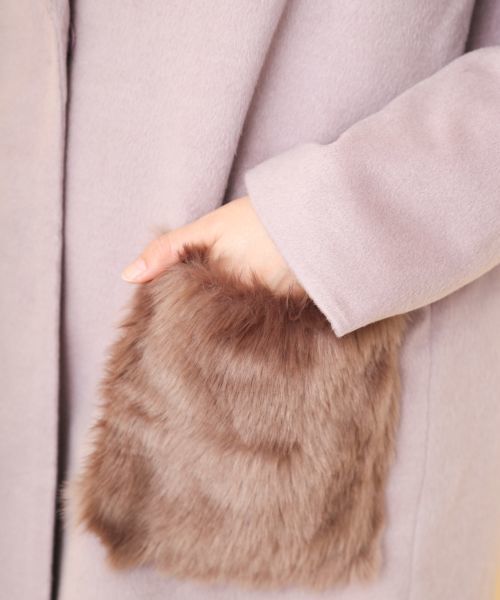 OLIVE des OLIVE（オリーブデオリーブ）の「フェイクファーポケットチェスターコート（その他アウター・レディース・グレー/オフホワイト/ラベンダー/キャメル・FREE）」の7枚目の写真
