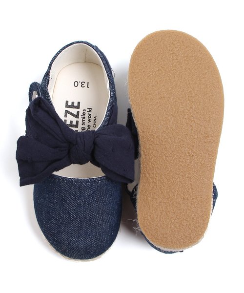 BREEZE（ブリーズ）の「リボン付きサンダル（サンダル・キッズ・オフホワイト/ネイビー・20/13/14/15 /16/17/18/19）」の3枚目の写真