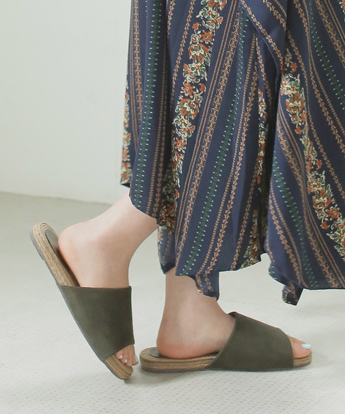 BASE（ベース）の「フラットサンダル（サンダル・レディース・ブラック/ベージュ/グリーン/ブルー系その他/マスタード/ピンク/シルバー/ゴールド/レオパード・SMALL/LARGE/X-LARGE/MEDIUM）」の16枚目の写真