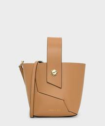 リスレットハンドルバケツバッグ / WRISTLET HANDLE BUCKET BAG