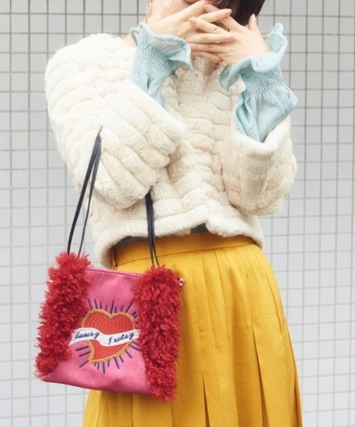 Casselini（キャセリーニ）の「フェイクファーモチーフminiショルダー（ショルダーバッグ・レディース・パープル/ブラウン/サックスブルー/ピンク・FREE）」の4枚目の写真