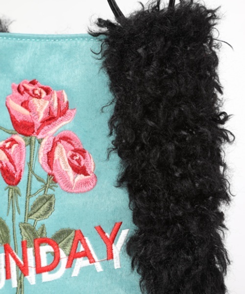 Casselini（キャセリーニ）の「フェイクファーモチーフminiショルダー（ショルダーバッグ・レディース・パープル/ブラウン/サックスブルー/ピンク・FREE）」の9枚目の写真