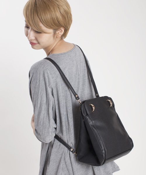 NANO universe（ナノユニバース）の「コンビネーションスモールbag（ショルダーバッグ・レディース・ブラック/グレイッシュベージュ・FREE）」の2枚目の写真