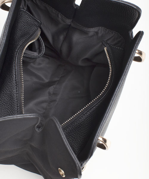 NANO universe（ナノユニバース）の「コンビネーションスモールbag（ショルダーバッグ・レディース・ブラック/グレイッシュベージュ・FREE）」の11枚目の写真