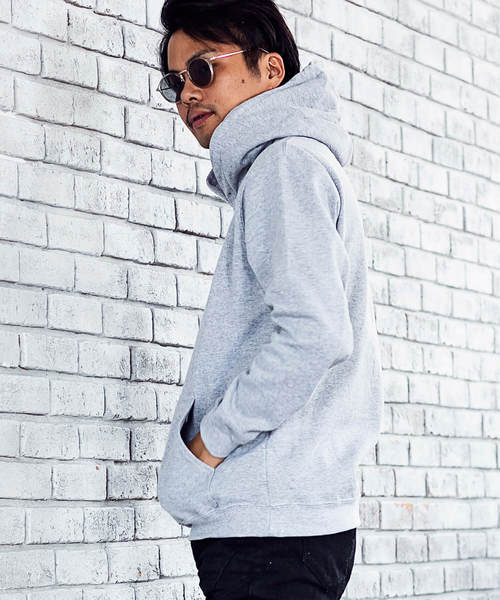 1piu1uguale3 RELAX（ウノピュウノウグァーレトレリラックス）の「1PIU1UGUALE3 RELAX(ウノピゥウノウグァーレトレ)フロントロゴプリントプルオーバーパーカ（パーカー・メンズ・ホワイト/ブラック/ダークグレー/ネイビー/レッド/グレー・MEDIUM/LARGE/X-LARGE/XX-LARGE/SMALL）」の7枚目の写真