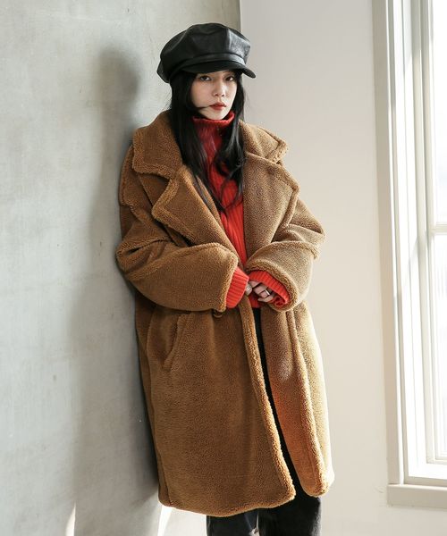 UNE MANSION�i���k�}���V�����j�́u�{�A�{�����[���`�F�X�^�[�R�[�g�i�e�[���[�h�W���P�b�g�j�v�b�u���E��