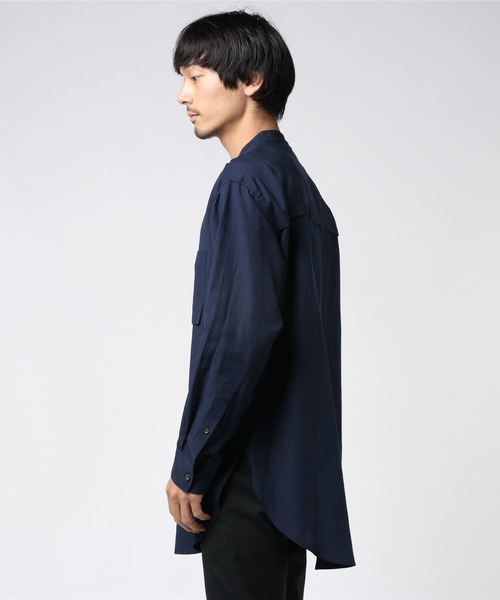 MAISON SPECIAL（メゾンスペシャル）の「ドレープリネンバンドカラーロングシャツ【MAISON SPECIAL/メゾンスペシャル】（シャツ/ブラウス・メンズ・ネイビー/ベージュ・44/46/48）」の16枚目の写真