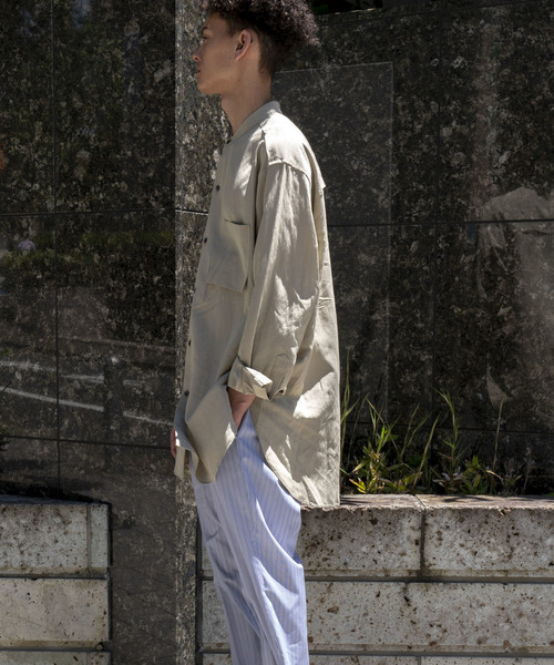 MAISON SPECIAL（メゾンスペシャル）の「ドレープリネンバンドカラーロングシャツ【MAISON SPECIAL/メゾンスペシャル】（シャツ/ブラウス・メンズ・ネイビー/ベージュ・44/46/48）」の7枚目の写真