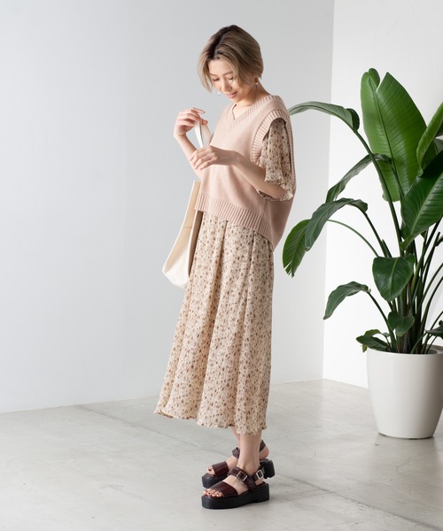 WEGO(ウィゴー)の「WEGO/カラーニットベスト(ベスト・レディース・ブラック/ベージュ/ブラウン/アイボリー/ライトブラウン/カーキ・FREE)」の10枚目の写真