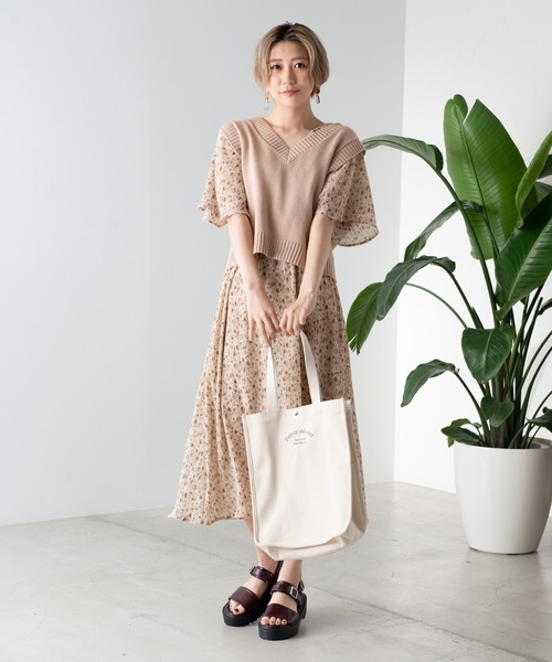 WEGO(ウィゴー)の「WEGO/カラーニットベスト(ベスト・レディース・ブラック/ベージュ/ブラウン/アイボリー/ライトブラウン/カーキ・FREE)」の11枚目の写真